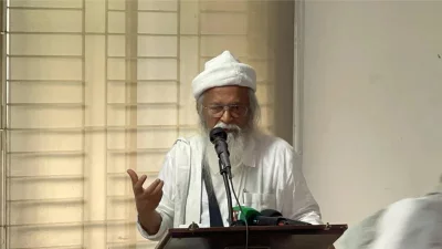 জাতীয় প্রেস ক্লাবে বাজেট সংলাপে কথা বলছেন লেখক ও রাজনৈতিক বিশ্লেষক ফরহাদ মজহার। ছবি: সংগৃহীত