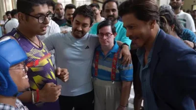 সম্প্রতি আমিরের সিনেমা সিতারে জামিন পারের শুটিংয়ে হাজির হন বলিউড কিং শাহরুখ খান।