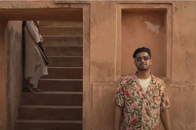 ‘গুলবাহার’ গানের দৃশ্য। ছবি: ভিডিও থেকে