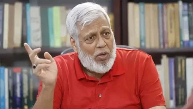 উপদেষ্টা ফাওজুল কবির খান