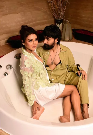 জয়া আহসান ও চন্দন রায় সান্যাল। ছবি: সংগৃহীত