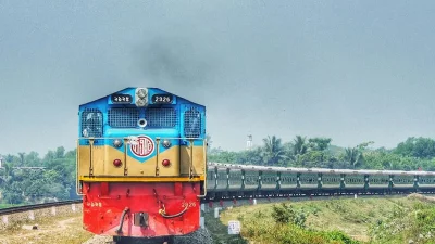 ট্রেন