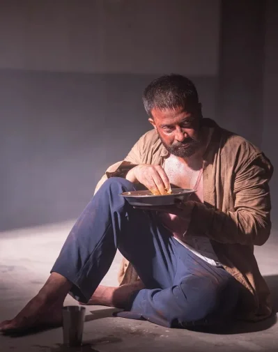 &lsquo;তাণ্ডব&rsquo; সিনেমার দৃশ্যে শাকিব খান। ছবি: সংগৃহীত