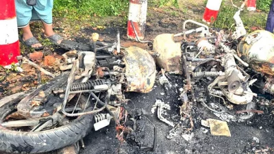 রাউজানে বিএনপির দুই গ্রুপের ভয়াবহ সংঘর্ষ, গাড়ি ভাঙচুর-আগুন