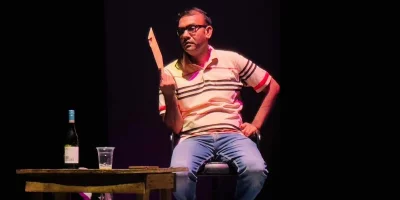 ‘কাদামাটি’ নাটকের দৃশ্য। ছবি: সংগৃহীত