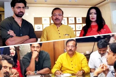 পশ্চিমবঙ্গের মন্ত্রী অরূপ বিশ্বাসের সঙ্গে বৈঠকে প্রযোজক, পরিচালক ও তারকারা। ছবি: সংগৃহীত