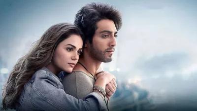 &lsquo;সাইয়ারা&rsquo; সিনেমায় আহান পাণ্ডে ও অনীত পাড্ডা। ছবি: সংগৃহীত