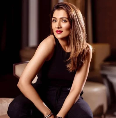বলিউড অভিনেত্রী টিনা আহুজা। ছবি: সংগৃহীত
