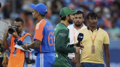 কাঁপানো হাত না করার জন্য ভারতের বিরুদ্ধে অভিযোগ অভিযোগ করেছে