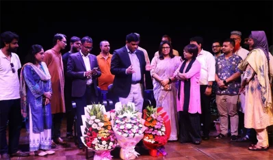 দায়িত্ব গ্রহণের প্রথম কার্যদিবসে শিল্পকলা একাডেমির কর্মকর্তা ও কর্মচারীদের সঙ্গে মতবিনিময়ে অংশ নেন আবুল ফয়েজ মো. আলাউদ্দিন খান। ছবি: সংগৃহীত