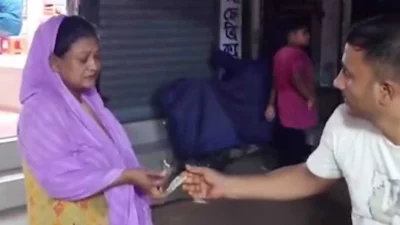 চিকিৎসার জন্য বিভিন্ন গ্রামে ভিক্ষা করে ওষুধ সংগ্রহ করতেন বনশ্রী। ছবি: সংগৃহীত