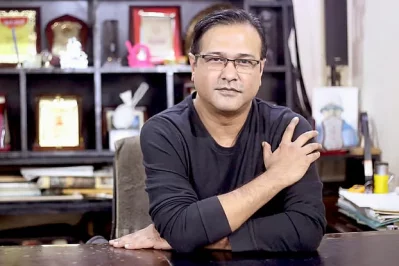 আসিফ আকবর। ছবি: সংগৃহীত