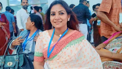 নীলা ইসরাফিল