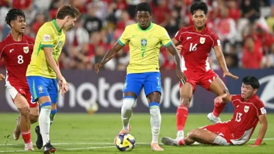 অনূর্ধ্ব-১৭ বিশ্বকাপের ষোলোর রাউন্ডে ব্রাজিলকে বিদায় করে আর্জেন্টিনা অনূর্ধ্ব-১৭ বিশ্বকাপের ষোলোর রাউন্ডে ব্রাজিলকে বিদায় করে আর্জেন্টিনা