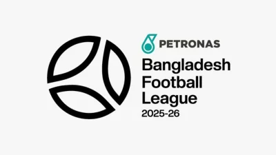 অফিসারের অদূরদর্শিতা দেখে তাবেথ বিব্রত বোধ করে