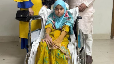 ৪ মাস পর সুস্থ হয়ে বাসায় ফিরল মেহজাবিন।