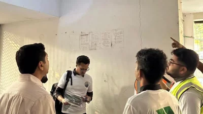 ইঞ্জিনিয়ার ও স্বেচ্ছাসেবকদের একটি দল নিয়ে প্রশংসনীয় উদ্যোগ নিয়েছে নাগরিক সংগঠন &lsquo;দিন বদলের এখনই সময়&rsquo;। ছবি: সংগৃহীত