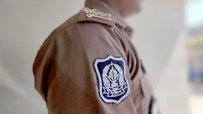 পুলিশ। ছবি: ইত্তেফাক