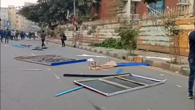 বিপিএল খেলা না হওয়ায় মিরপুর স্টেডিয়ামে ভাঙচুর