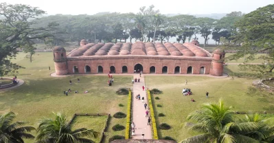 ষাটগম্বুজ মসজিদ। ছবি: সংগৃহীত