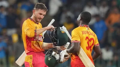 রোহিত ও সূর্যকুমারকে পেছনে ফেলে বিশ্ব রেকর্ডের পাতায় আছেন সিকান্দার রাজা রোহিত ও সূর্যকুমারকে পেছনে ফেলে বিশ্ব রেকর্ডের পাতায় আছেন সিকান্দার রাজা