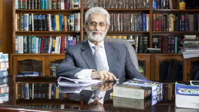 প্রয়াত উপদেষ্টা এ এফ হাসান আরিফ