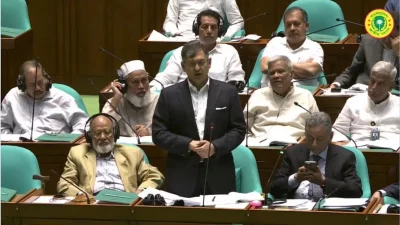 জাতীয় সংসদে স্বরাষ্ট্রমন্ত্রী সালাহউদ্দিন আহমদ