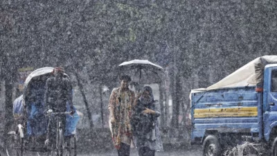 ঢাকায় বৃষ্টি। ছবি: সংগৃহীত