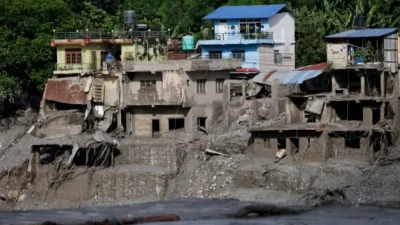 নেপালে বন্যায় ক্ষতিগ্রস্থ এলাকা। ছবি: রয়টার্স