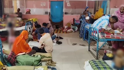 প্রতিদিনই নতুন ডেঙ্গু রোগী হাসপাতালে ভর্তি হচ্ছেন। ছবি: ইত্তেফাক