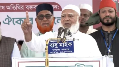পথসভায় কথা বলছেন জামায়াত আমির। ছবি: ভিডিও থেকে নেওয়া  