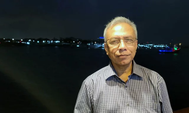 সাবেক প্রধানমন্ত্রী শেখ হাসিনার প্রেস সচিব নাঈমুল ইসলাম খান