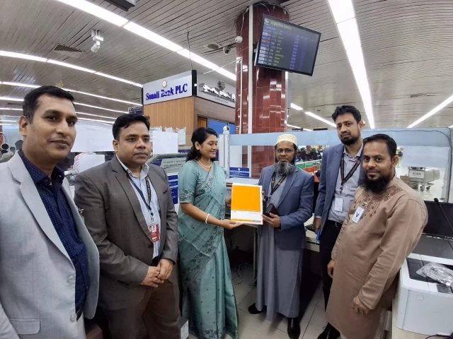 বিমানবন্দরে কাস্টমসের নতুন উদ্যোগ: যাত্রীসেবায় আধুনিকতার ছোঁয়া
