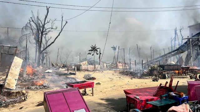  সাজেকে পর্যটন কেন্দ্রে ভয়াবহ আগুন, নিয়ন্ত্রণে সেনাবাহিনী
