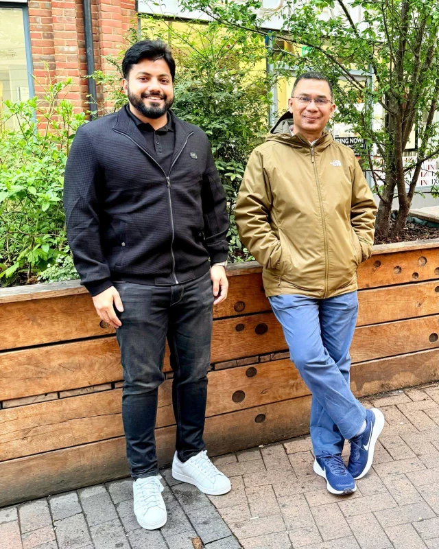 Ertalab boronli jinsiy aloqa etuk juftlik bilan yotoqda Tolyattidagi fohishalarning suratlari