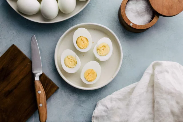 perfect-hard-boiled-eggs-recipe-horiz-c196b3d6715f498398197941726d14c5
