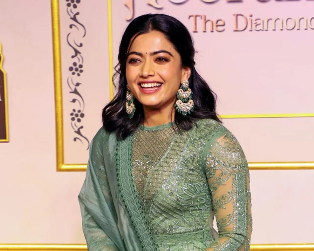 rashmika-mandanna-marks-8-years-in-cinema--thanks-fans-for-endless-love-2024-12-31