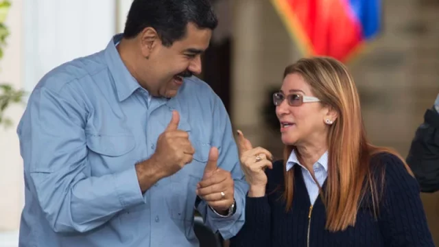 নিকোলাস মাদুরো ও তার স্ত্রী সিলিয়া ফ্লোরেস