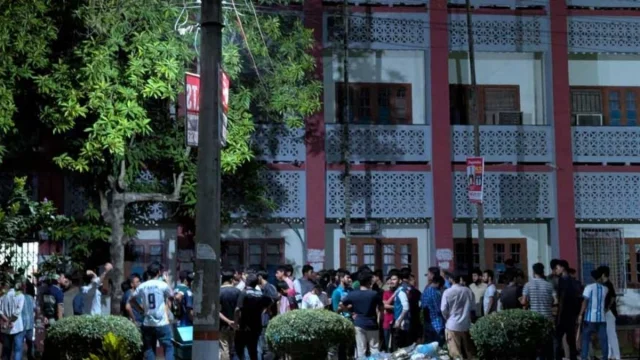 রাজশাহী বিশ্ববিদ্যালয়ে সংঘর্ষ।