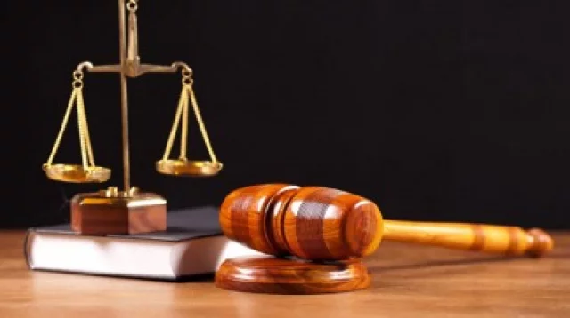 মাদক মামলার বিচার কাজ থেকে সরিয়ে দেওয়ার নির্দেশ