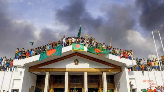 শেখ হাসিনার পতন নিয়ে আন্তর্জাতিক প্রতিক্রিয়া