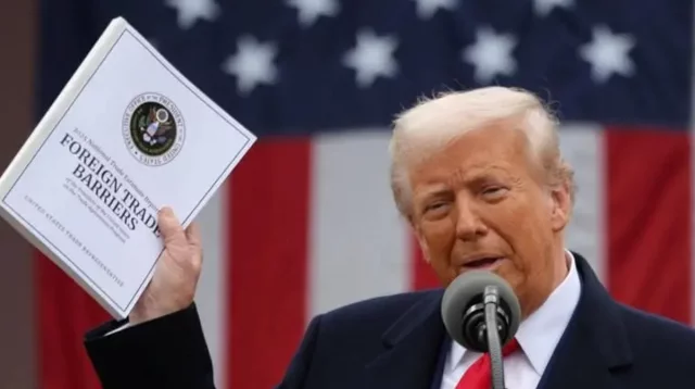 ট্রাম্প কেন 'বাণিজ্য যুদ্ধ' শুরু করলেন?