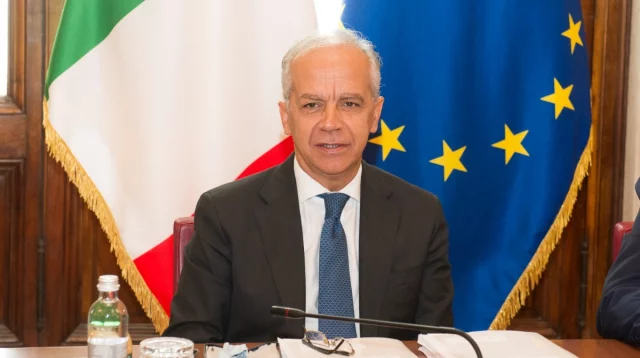 আজ ঢাকা আসছেন ইতালির স্বরাষ্ট্রমন্ত্রী