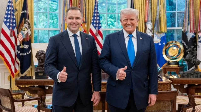 পোল্যান্ডের প্রেসিডেন্ট হলেন ক্যারল নওরোকি, ট্রাম্প বলেছিলেন 'তুমি জিতবে'