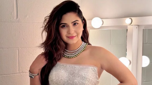 Soxta kokrak bilan porno Osiyo Penelopa Kruz pornosi ishlamayapti