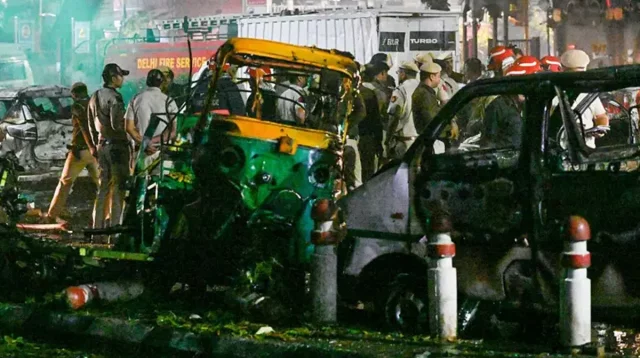 Uxlayotgan gozal porno ertaklar Lezbiyenlar mushukni yaqindan yaxshi sifatda yalaydilar