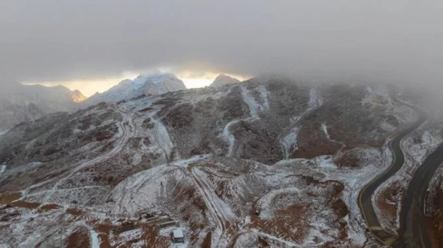 বিরল তুষারপাতের সাক্ষী হলো মরুভূমির দেশ সৌদি আরব