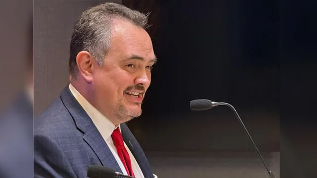 ঢাকায় নবনিযুক্ত মার্কিন রাষ্ট্রদূত ব্রেন্ট ক্রিস্টেনসন।