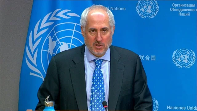 শুক্রবার জাতিসংঘের নিয়মিত ব্রিফিংয়ে প্রফেসর ইউনূসের ভাষণের বিষয়ে নিজেদের সন্তোষের কথা ব্যক্ত করেন মহাসচিব আন্থোনিও গুতেরেসের মুখপাত্র স্টিফেন ডুজারিক। ছবি: সংগৃহীত