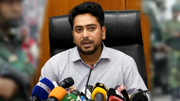 উপদেষ্টা নাহিদ ইসলাম